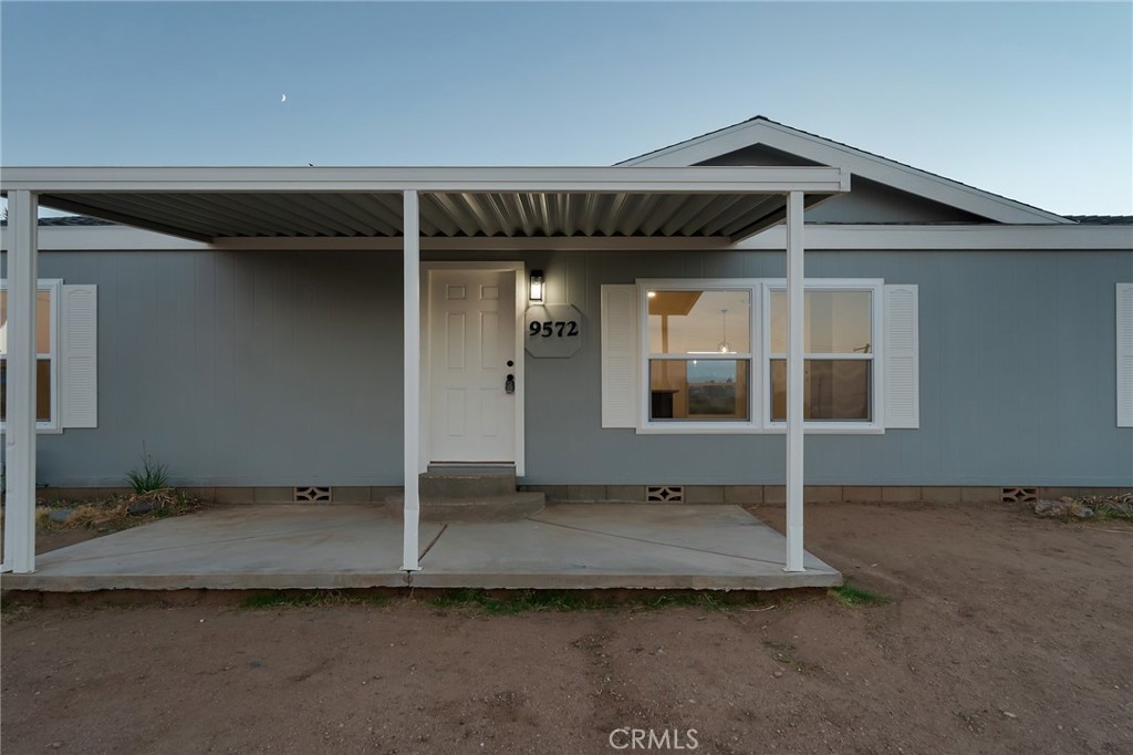 9572 Smith Road Property Photo 32