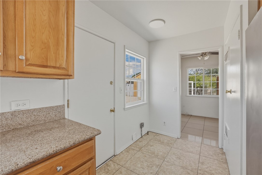 561 N Park Property Photo 10