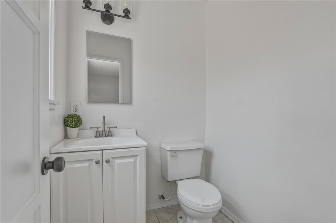 561 N Park Property Photo 18