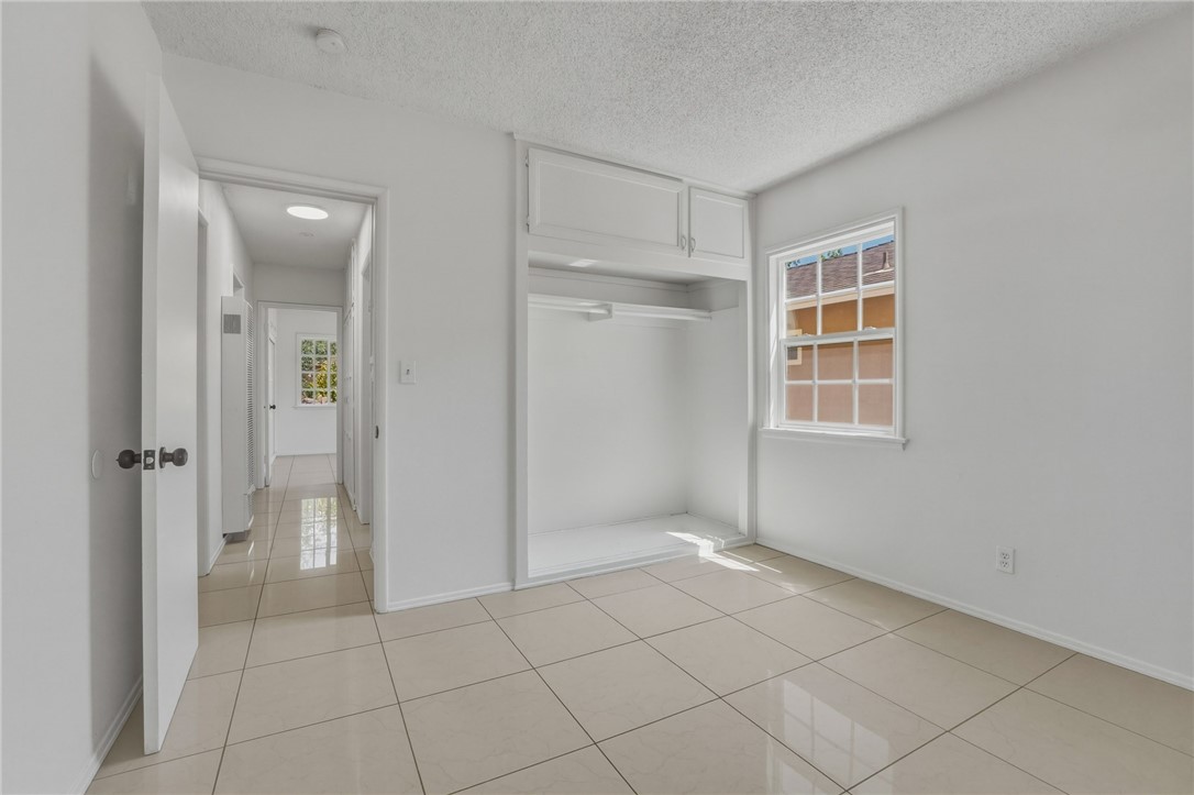 561 N Park Property Photo 21