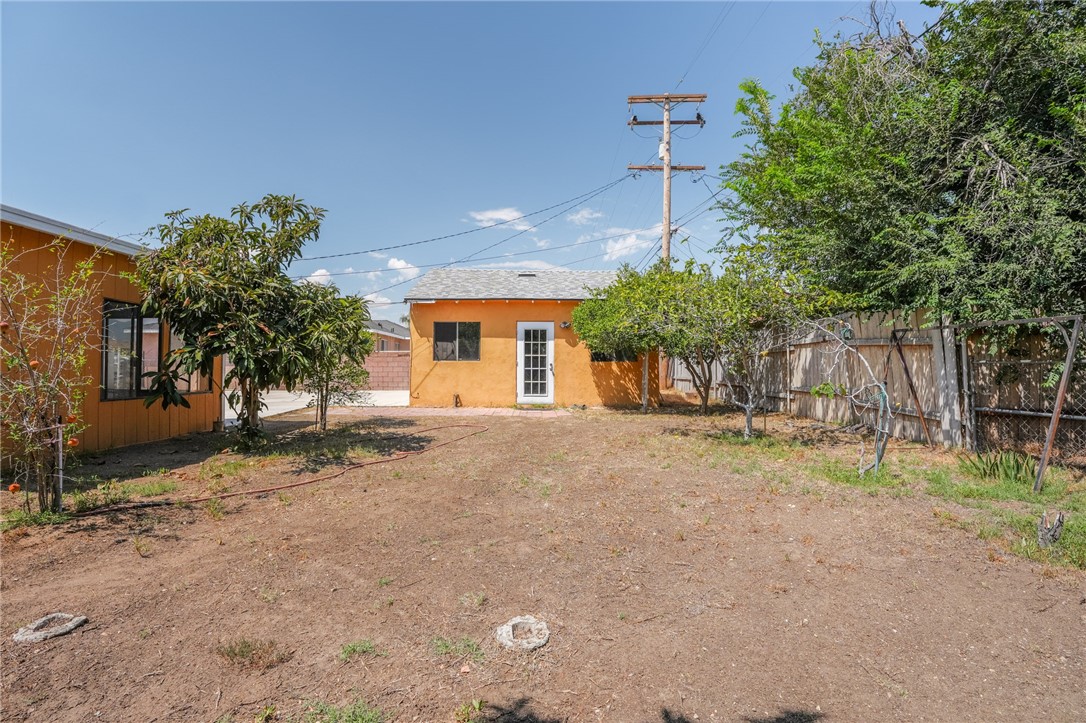 561 N Park Property Photo 28