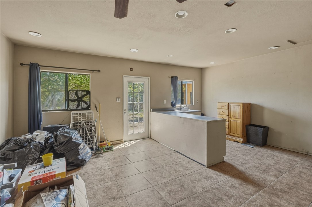 561 N Park Property Photo 31