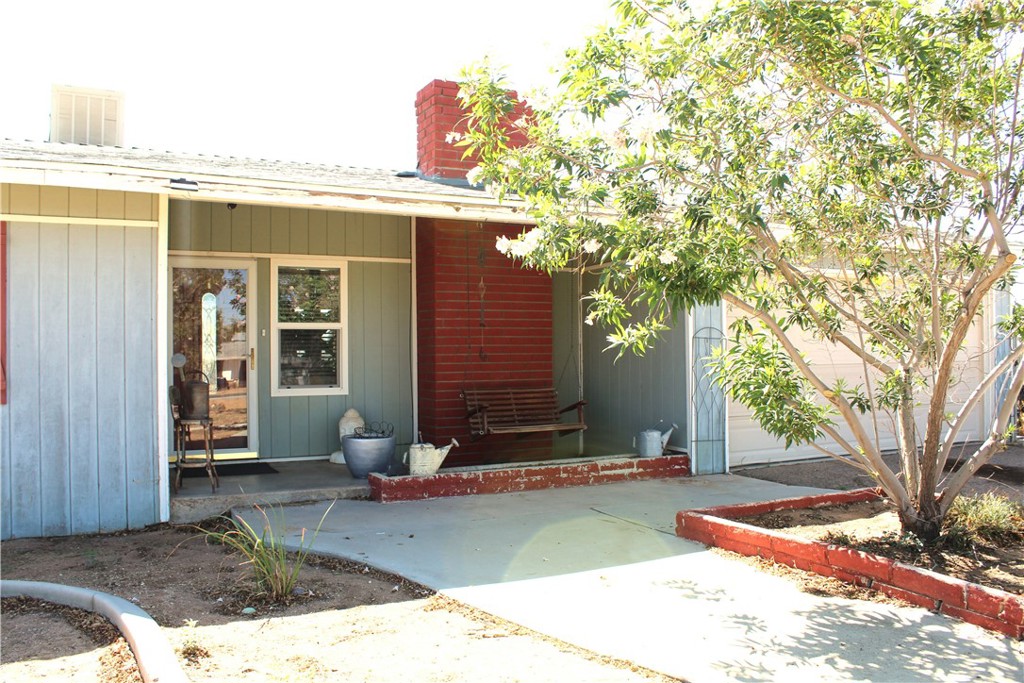 14435 Iroquois Road Property Photo 4