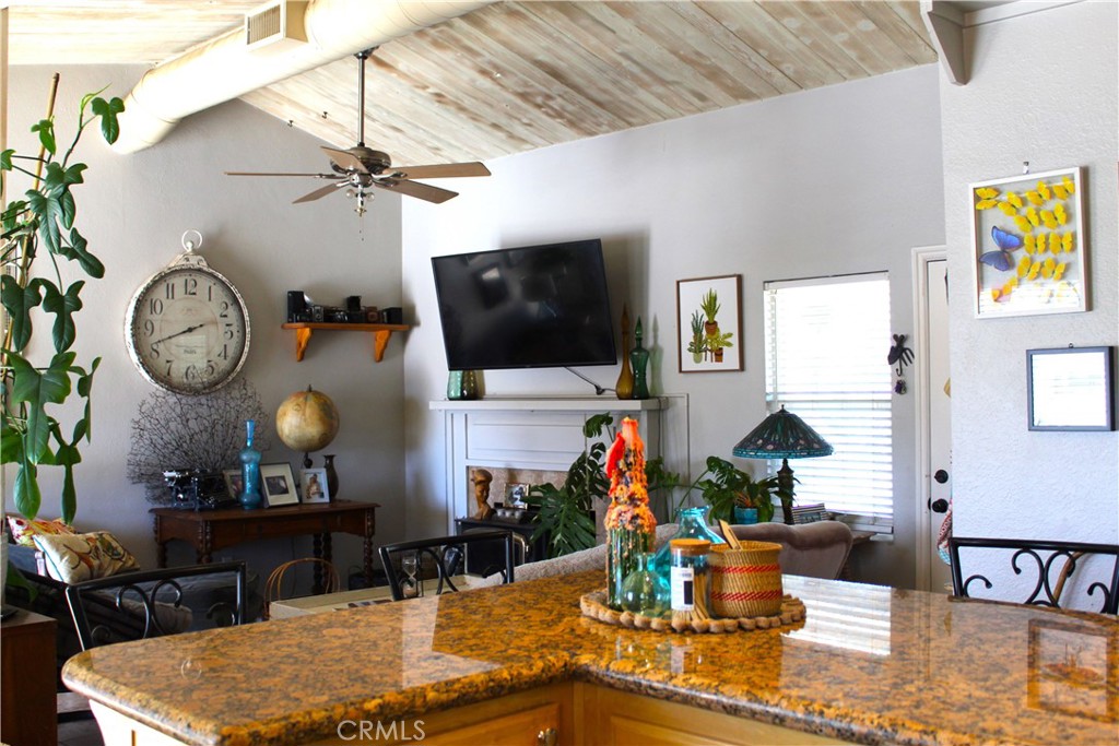 14435 Iroquois Road Property Photo 10