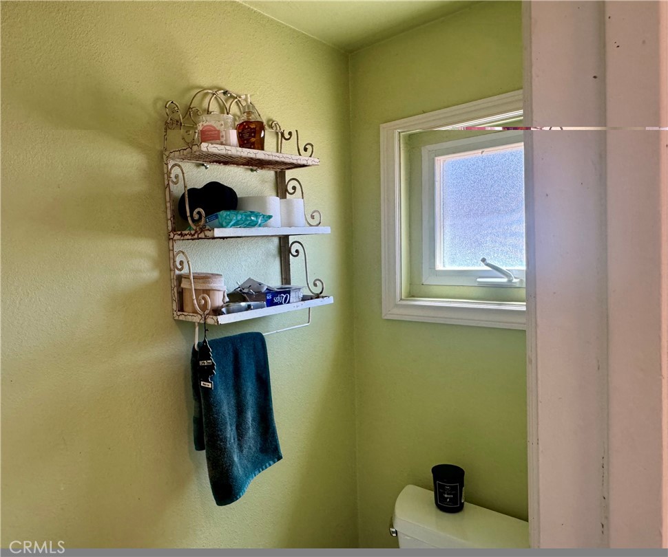 14435 Iroquois Road Property Photo 17
