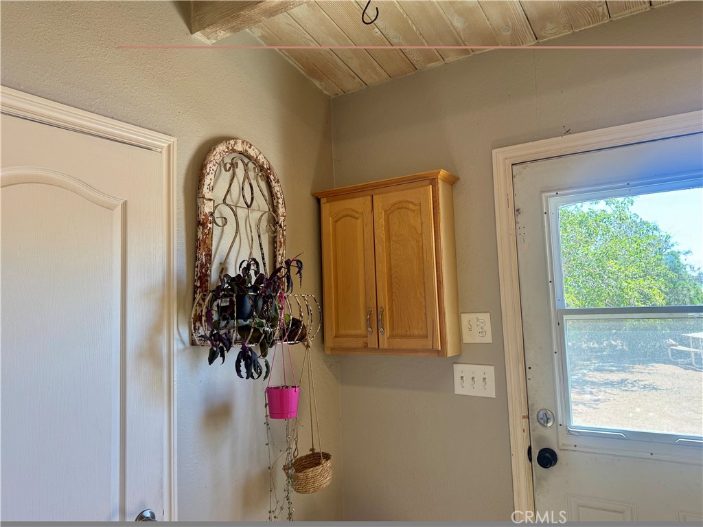 14435 Iroquois Road Property Photo 18