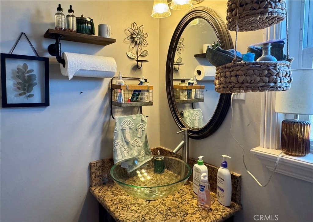 14435 Iroquois Road Property Photo 23
