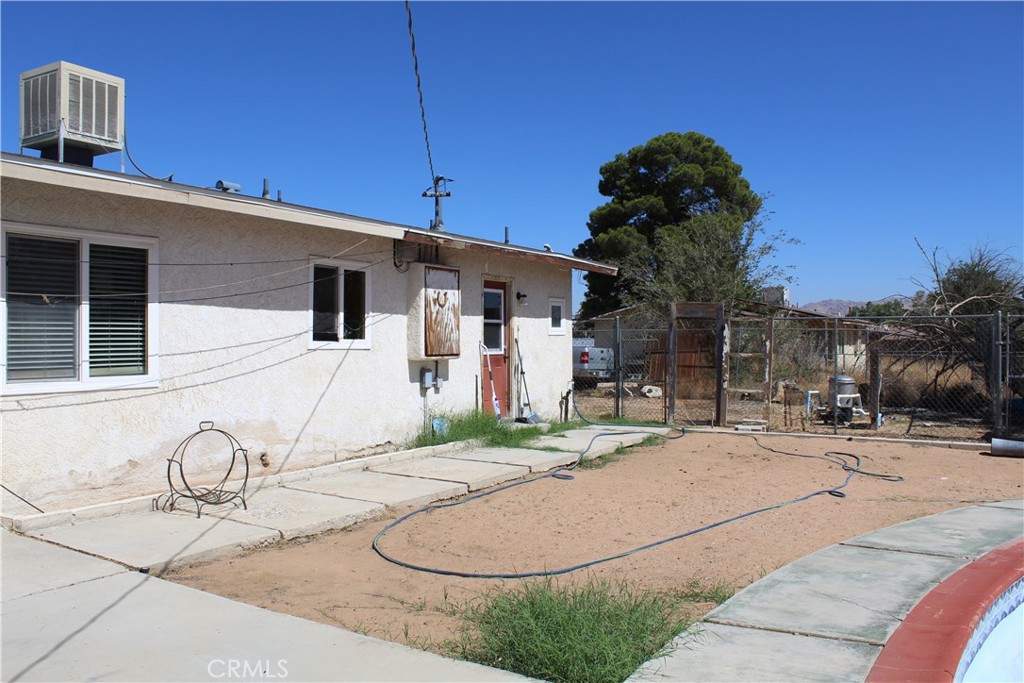 14435 Iroquois Road Property Photo 29