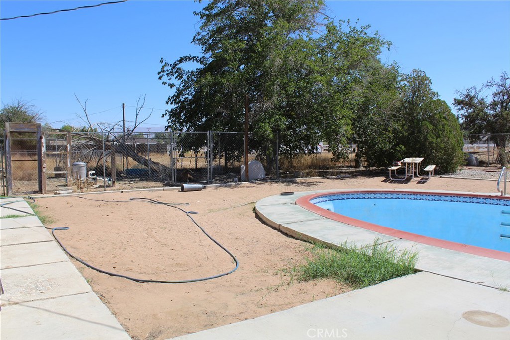 14435 Iroquois Road Property Photo 33