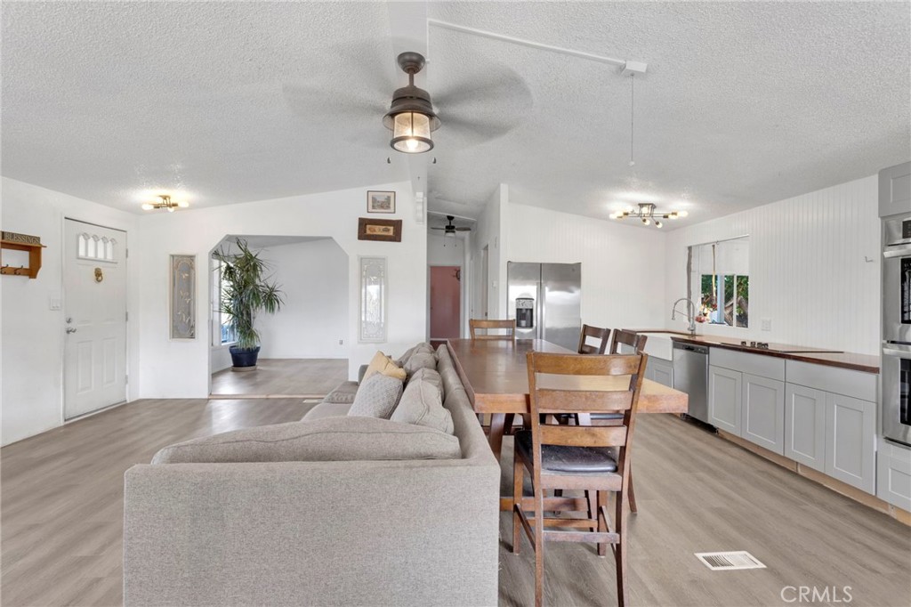31125 Morningside Property Photo 8