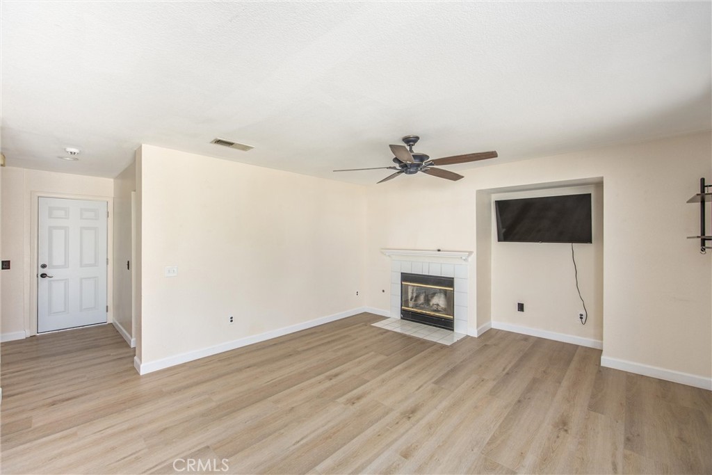 14449 Chamberlain Property Photo 21
