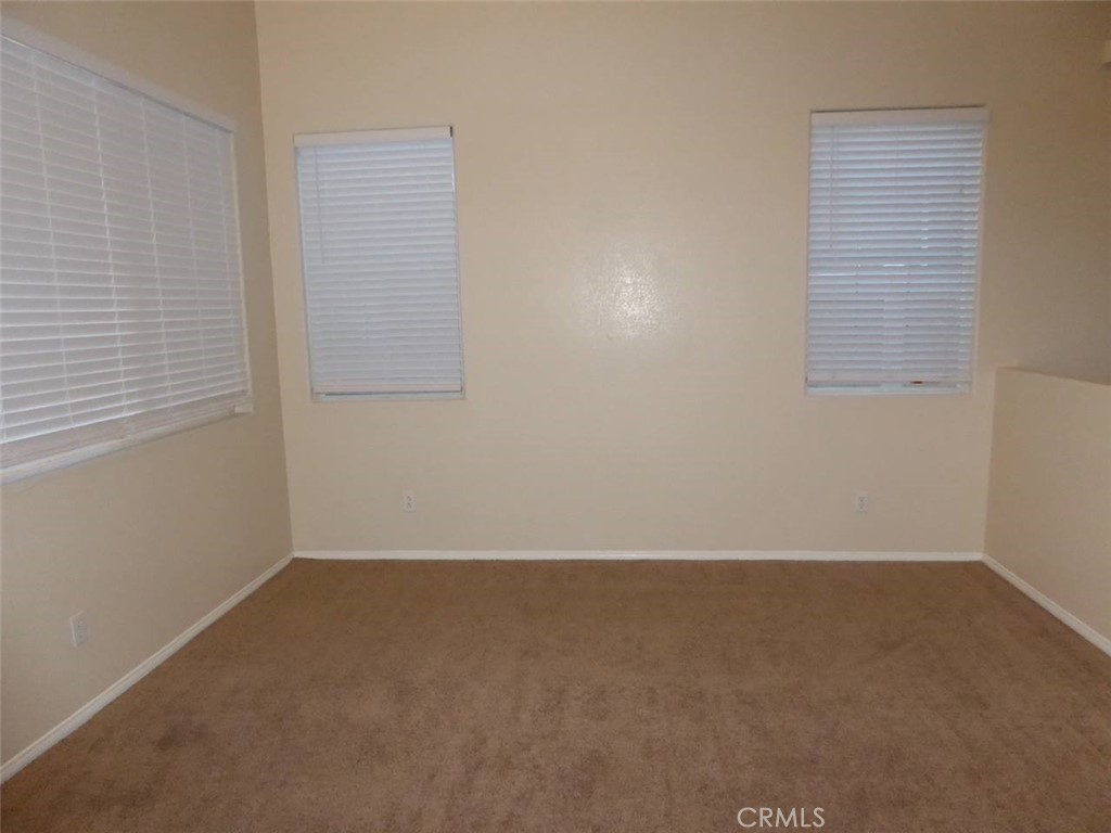 9390 Dragon Tree Property Photo 2