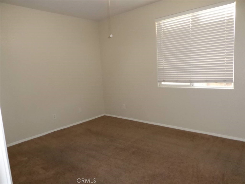 9390 Dragon Tree Property Photo 5