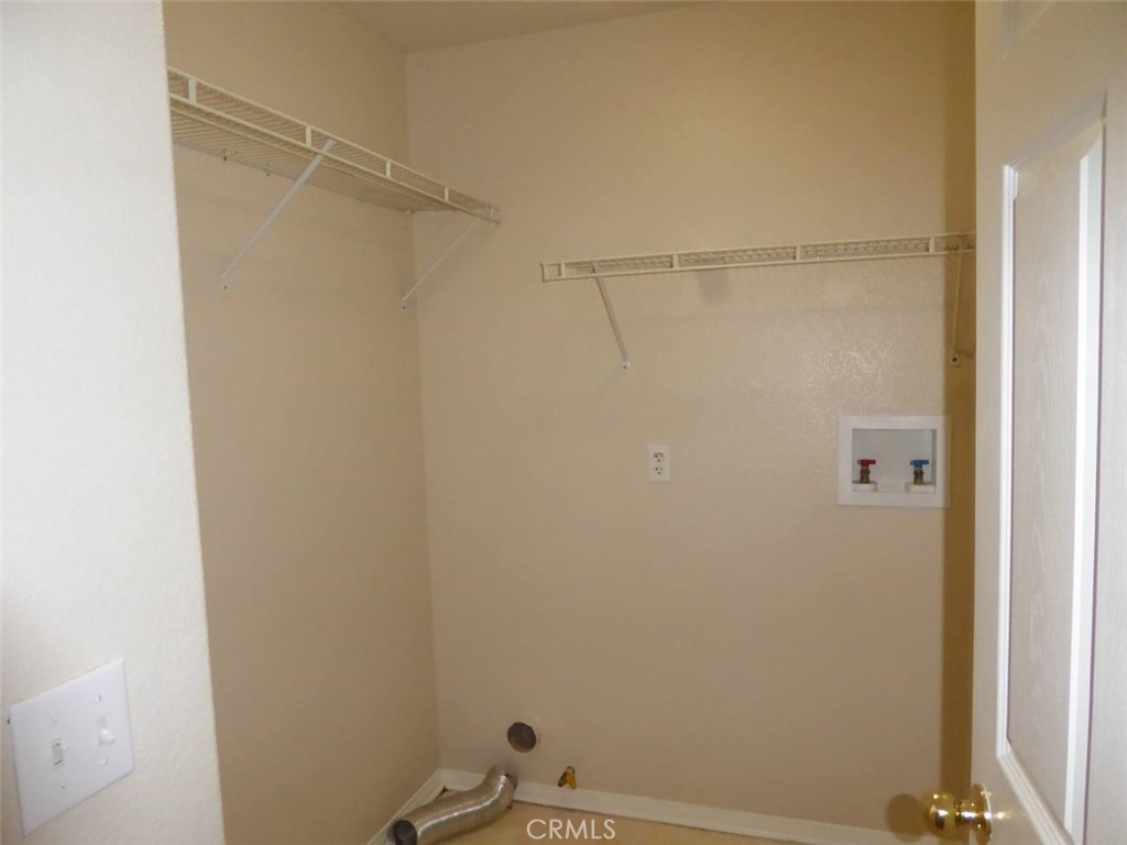 9390 Dragon Tree Property Photo 7