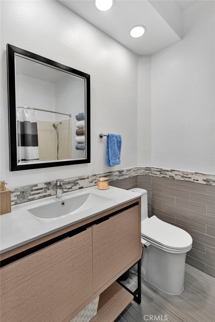 15131 Zircon Drive Property Photo 28