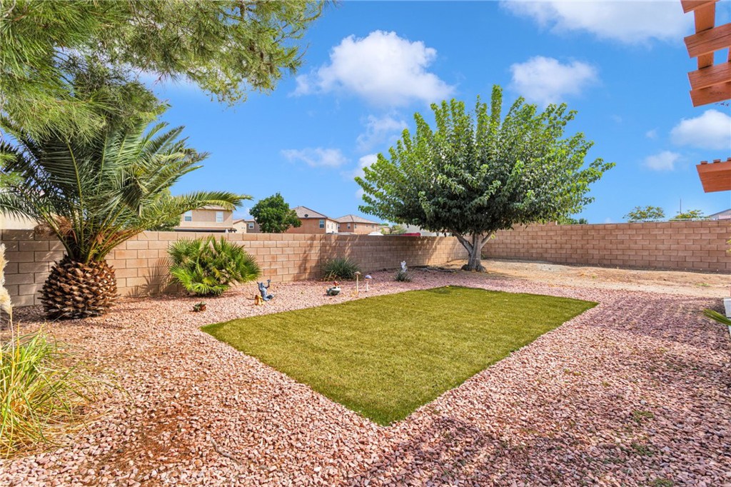 15131 Zircon Drive Property Photo 43