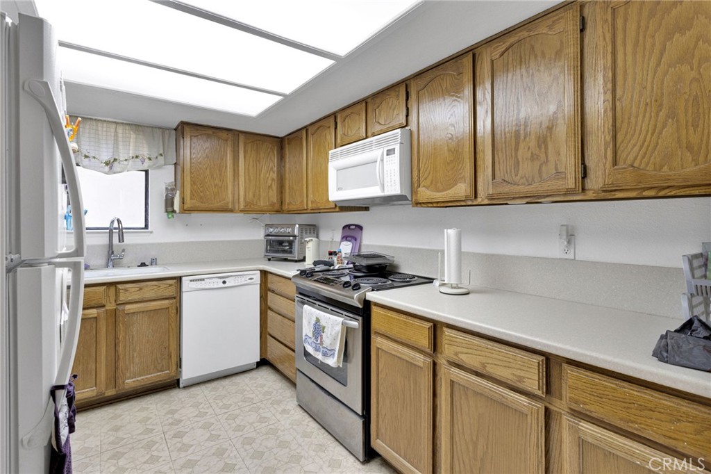 19270 Pine Way Property Photo 11