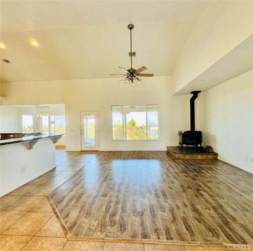 7438 Woodcliff Property Photo 4