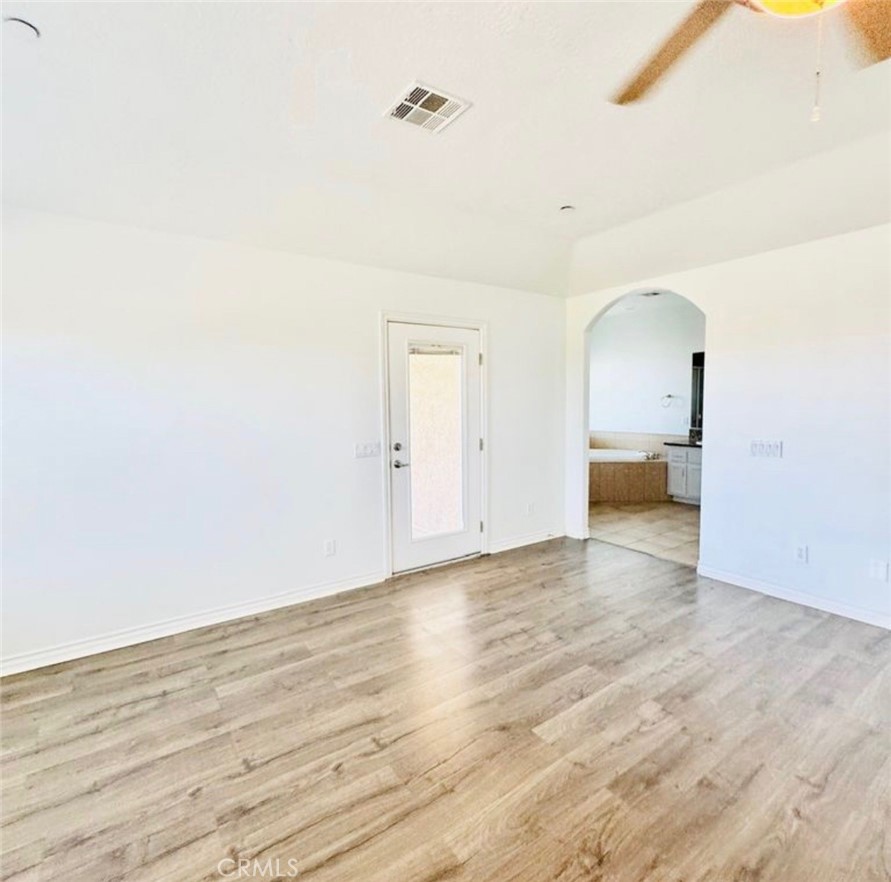 7438 Woodcliff Property Photo 19