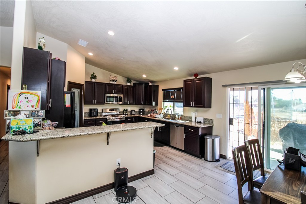 13922 Jicarilla Road Property Photo 15