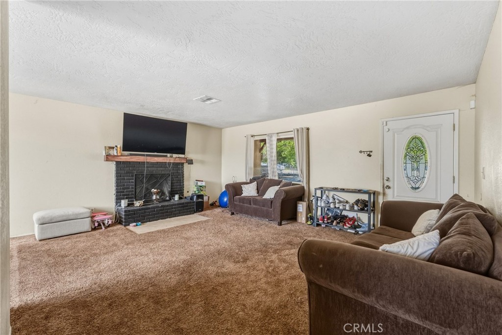 8105 Minstead Property Photo 4