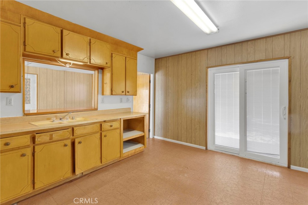 13015 La Habra Property Photo 12