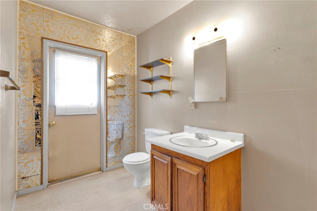 13015 La Habra Property Photo 20