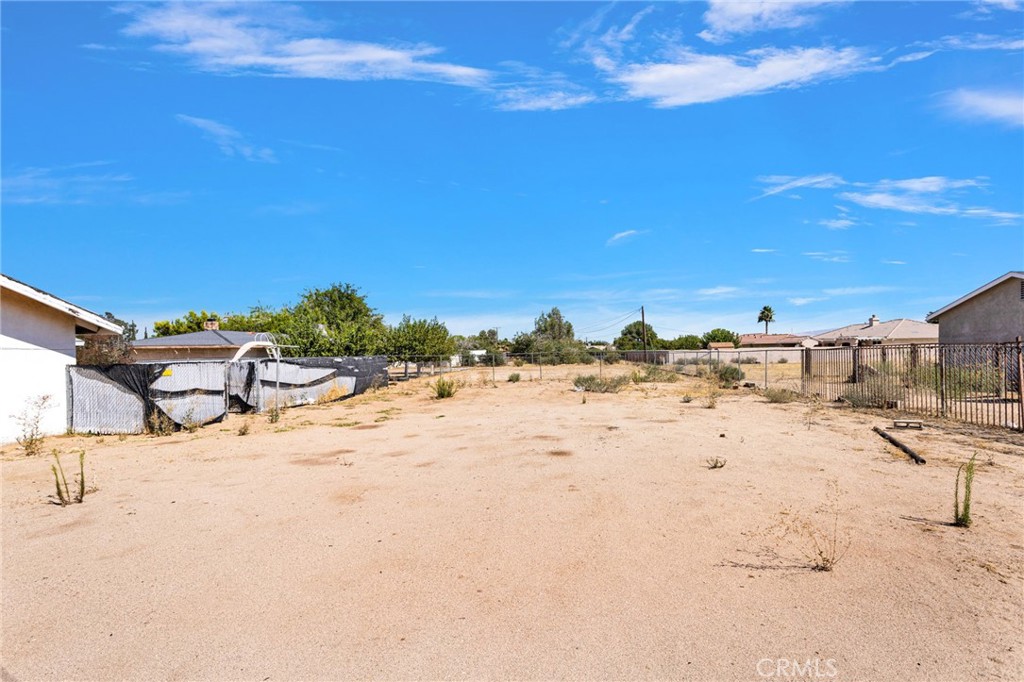 13015 La Habra Property Photo 31
