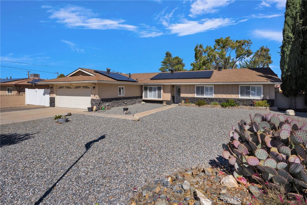 8041 Kingston Property Photo 4