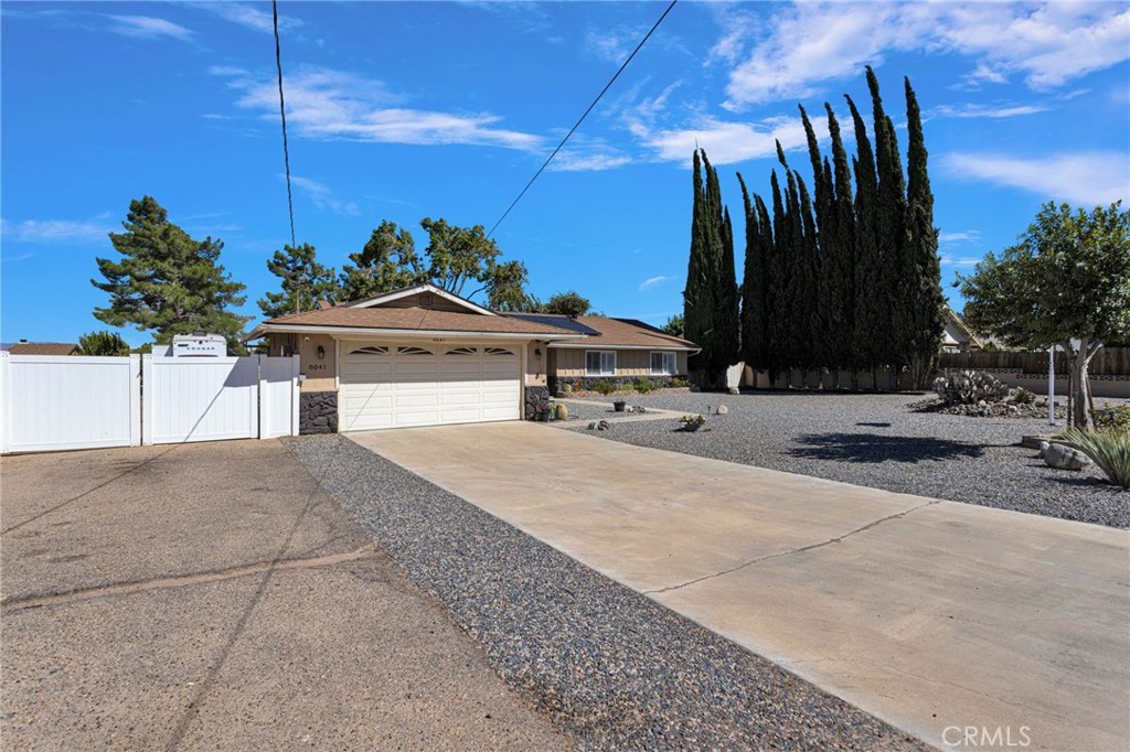 8041 Kingston Property Photo 5