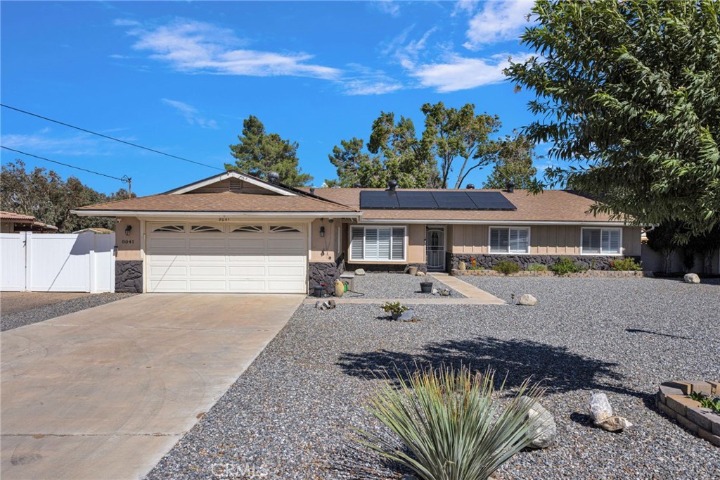 8041 Kingston Property Photo 6