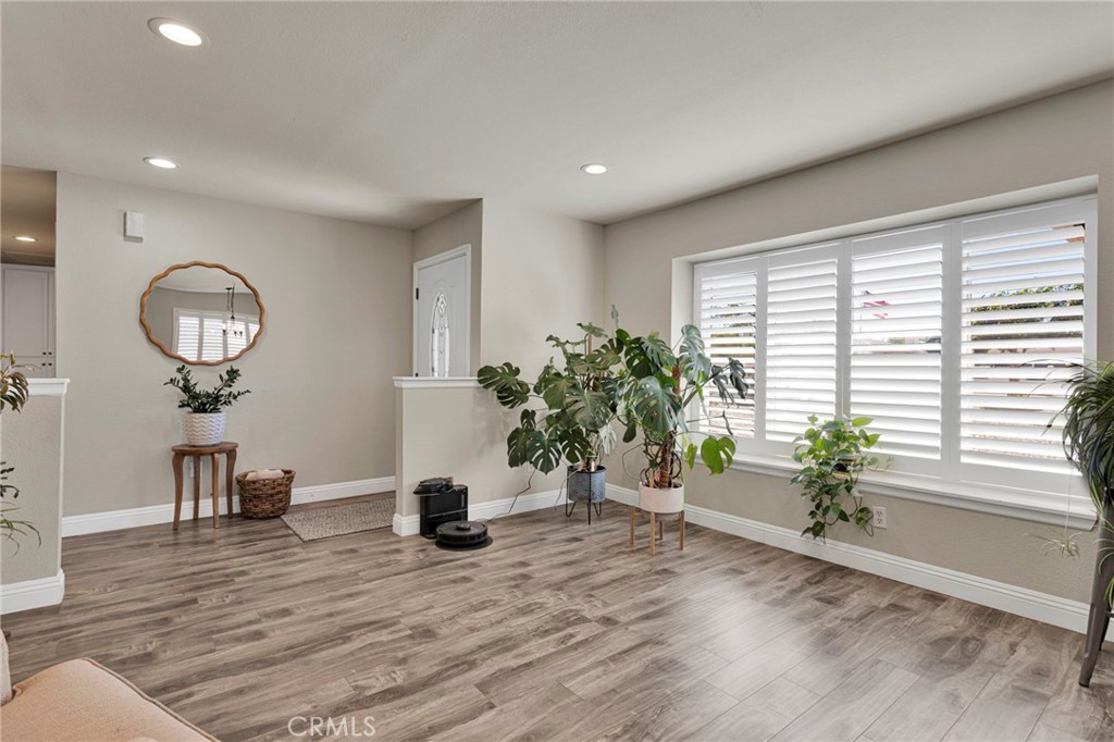 8041 Kingston Property Photo 15