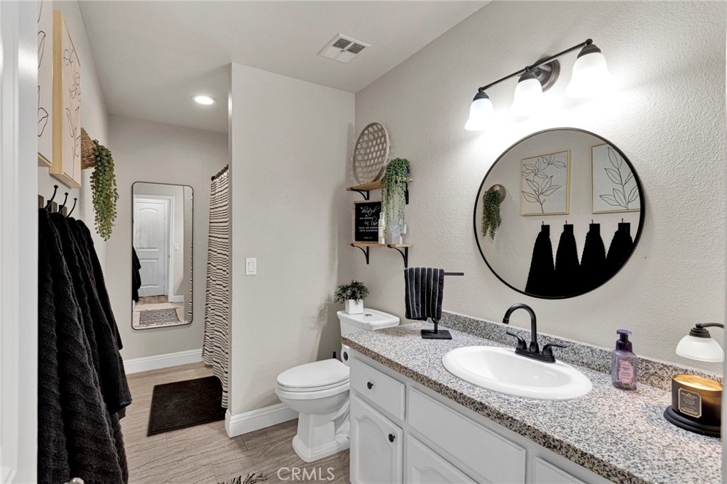 8041 Kingston Property Photo 32