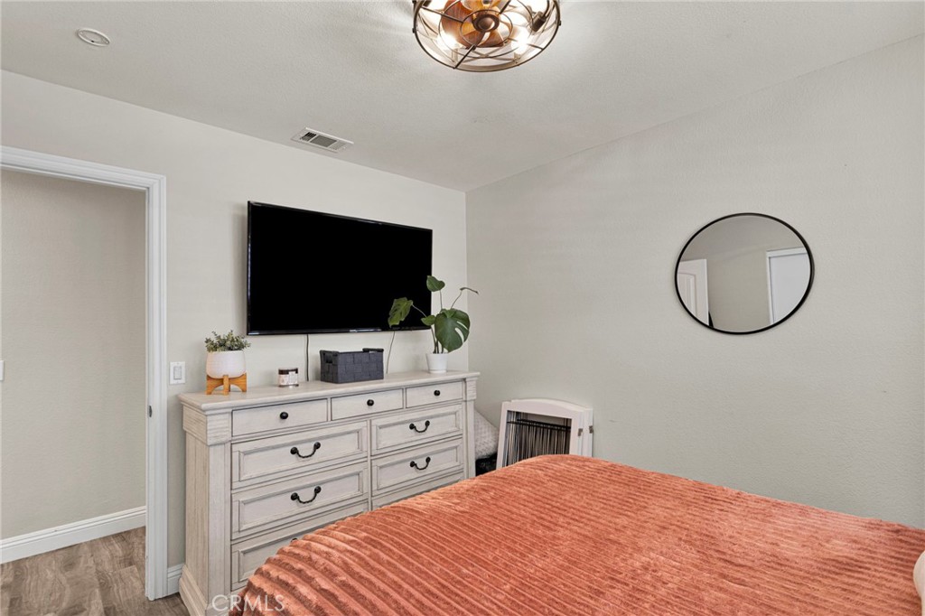 8041 Kingston Property Photo 36