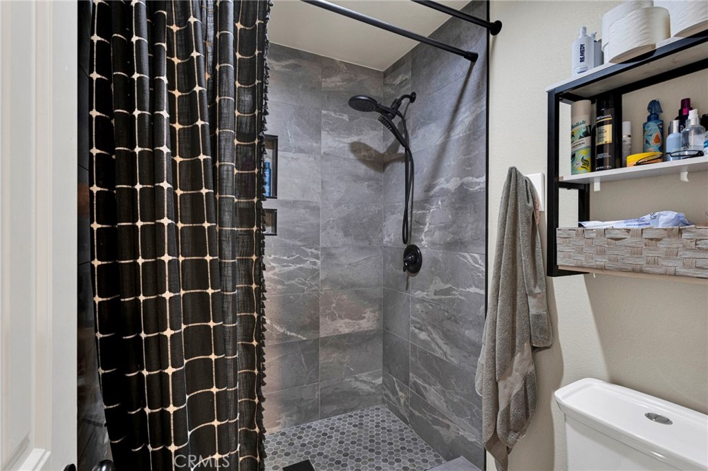 8041 Kingston Property Photo 44