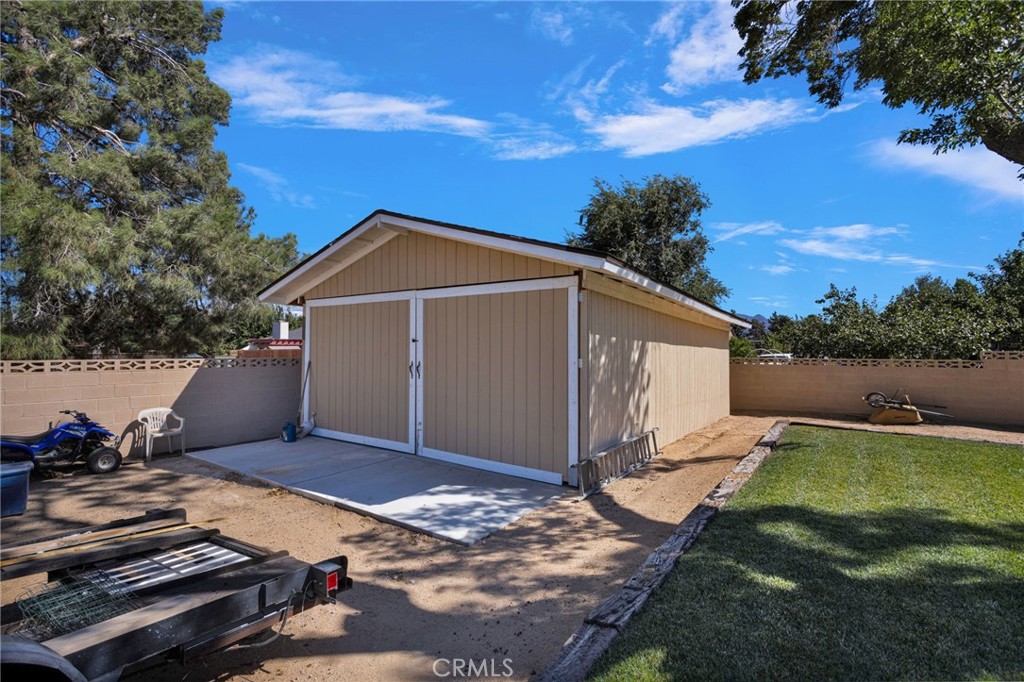 8041 Kingston Property Photo 51