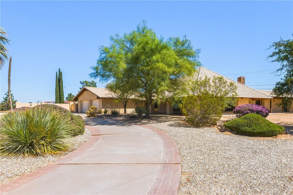 13009 Rincon Property Photo 3