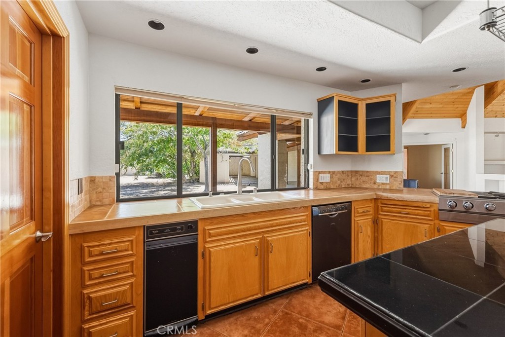 13009 Rincon Property Photo 15