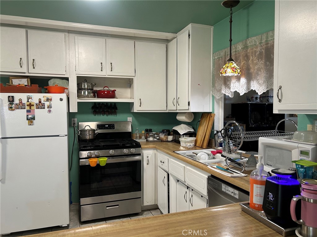 3874 Elsinore Rd Property Photo 14