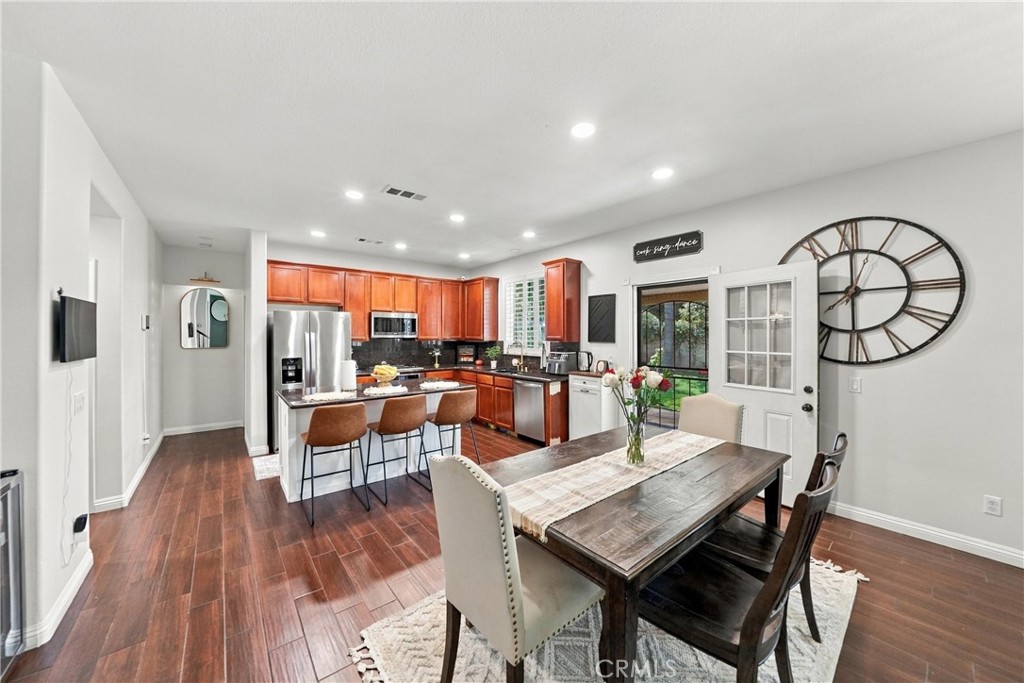 28031 Stonegate Court Property Photo 8