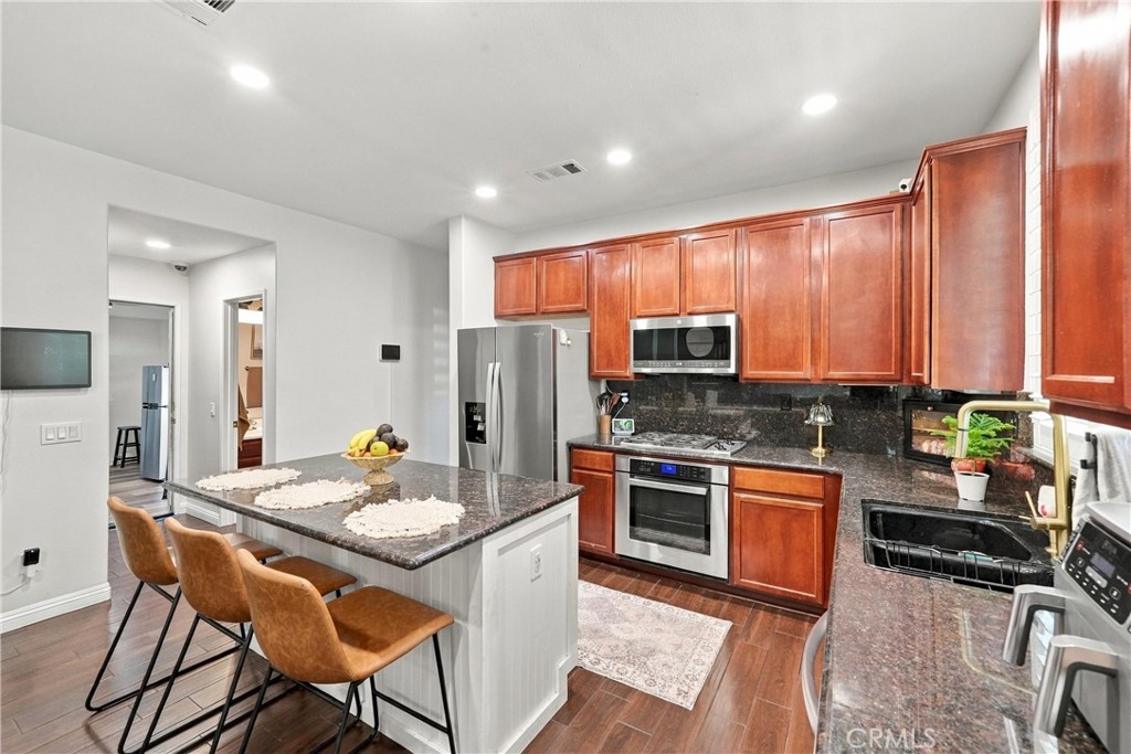 28031 Stonegate Court Property Photo 9