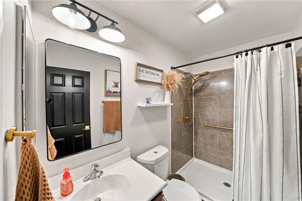 28031 Stonegate Court Property Photo 13