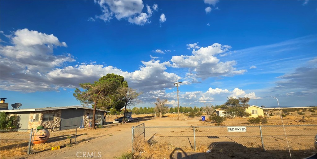 20515 Us Highway 395 Property Photo 1