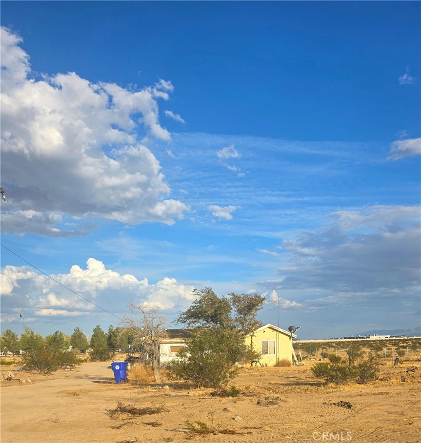 20515 Us Highway 395 Property Photo 5