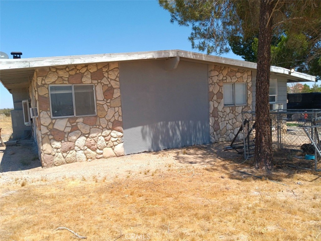 20515 Us Highway 395 Property Photo 7