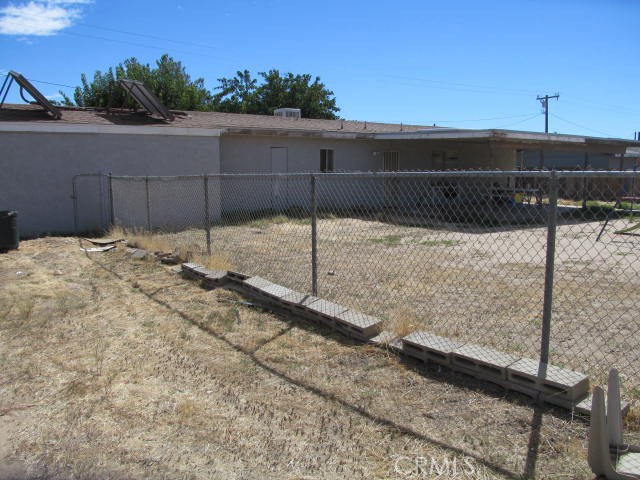 10706 Banning Avenue Property Photo 4