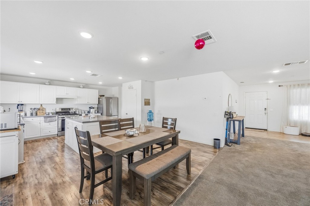 16039 Cordova Property Photo 6