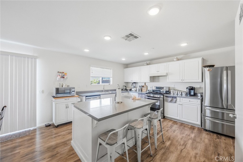 16039 Cordova Property Photo 8