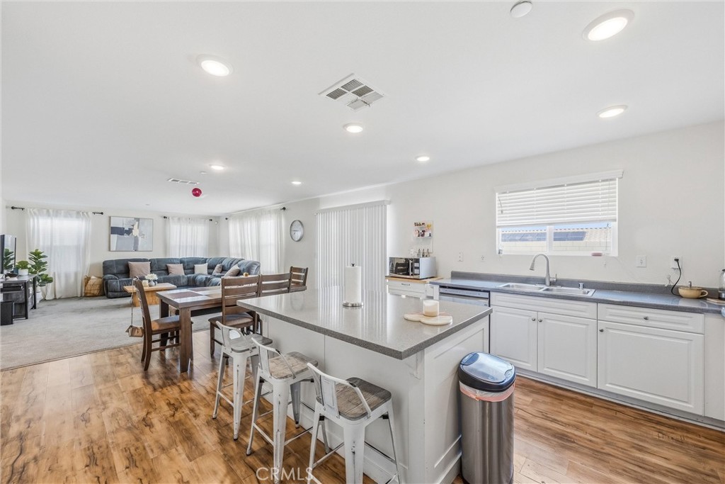 16039 Cordova Property Photo 9