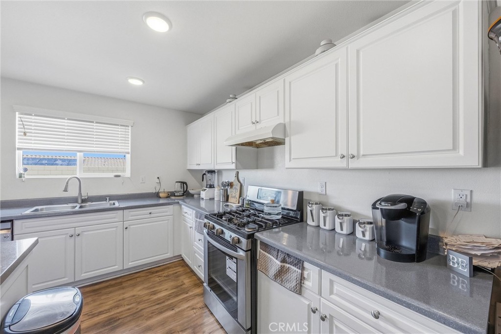 16039 Cordova Property Photo 10